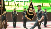Mayor Jenderal TNI Doddy Tri Winarto resmi menjabat sebagai Pangdam XV/Pattimura menggantikan Mayjen TNI Putranto Gatot Sri Handoyo. (Foto: Antara)