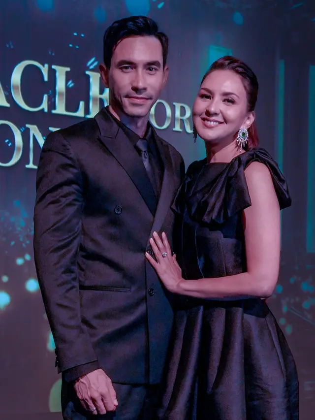 Darius Sinathrya dan Donna Agnesia (Instagram/dagnesia)