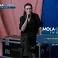 Penyanyi asal Italia, Michele Bravi menjawab pertanyaan dari fans di Indonesia/Istimewa.