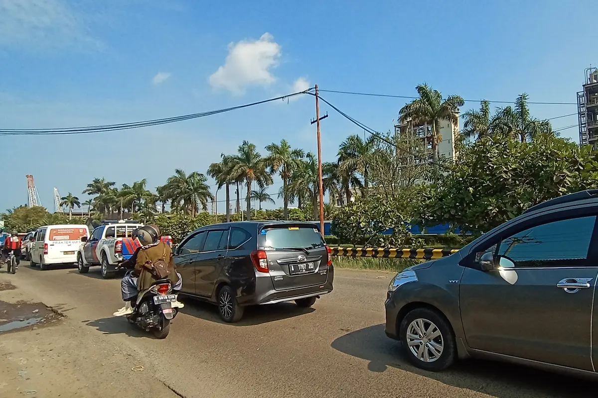 Kemacetan panjang menuju Anyer-Carita
