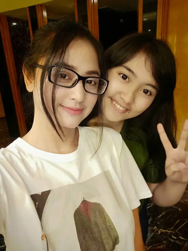 6 Pesona Lebby Wilayati Tanpa Makeup, Cantik Alami