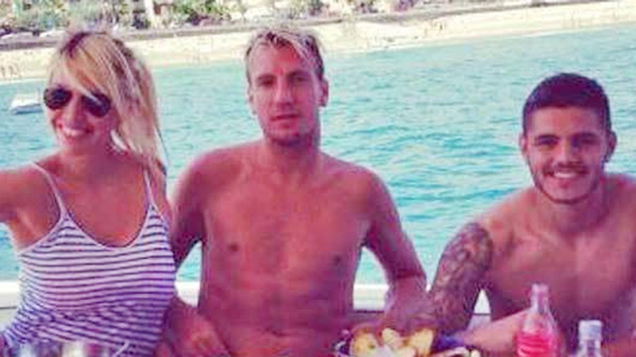 Cinta Segitiga Icardi-Wanda-Maxi Lopez Masuki Babak Baru (BERES)