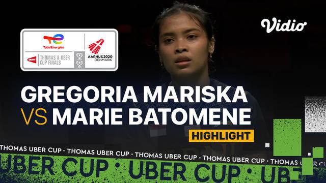 Berita video highlights pertandingan pertama Indonesia vs Prancis di Grup A Piala Uber 2020, di mana Gregoria Mariska Tunjung membuka keunggulan 1-0, Senin (11/10/2021) siang hari WIB.