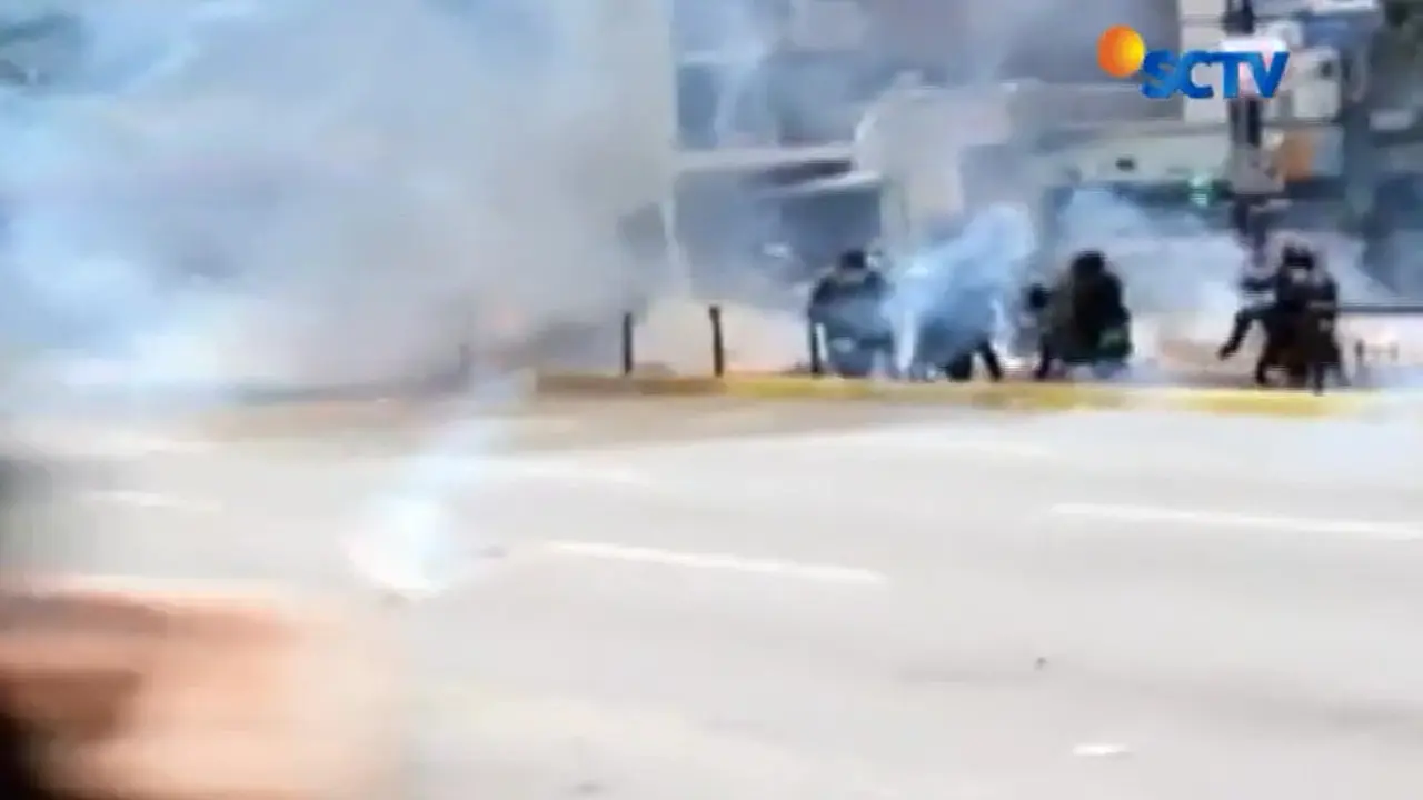 Ledakan Bom Hantam Iring-Iringan Mobil Polisi di Venezuela 