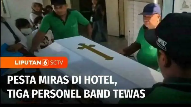 Tiga personel band tewas setelah menggelar pesta miras di salah satu hotel berbintang di kawasan Sukomanunggal, Surabaya. Proses otopsi jenazah dilakukan di Rumah Sakit Dr Soetomo Surabaya. Sementara Satreskrim Polrestabes Surabaya telah memeriksa li...