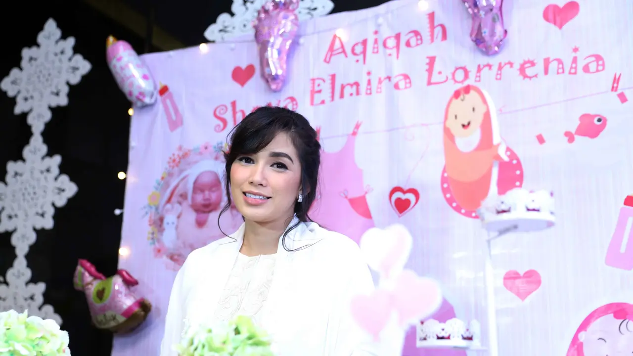 [Bintang] Ussy Sulistyawaty
