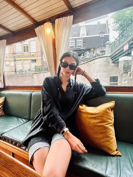 Yuki Kato tengah menikmati solo traveling-nya ke Italia dan Roma. Melalui laman Instagram, ia membagikan sederet foto-foto liburannya. [Foto: IG/yukikt].