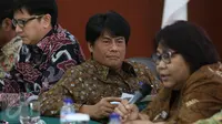 Dirut PT Pertamina Elia Massa Manik saat menghadiri jumpa pers di Gedung Pertamina, Jakarta, Kamis (16/3). Elia dipilih berdasarkan keputusan dari Rapat Umum Pemegang Saham (RUPS). (Liputan6.com/Angga Yuniar)