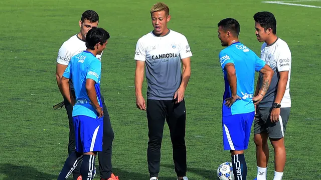 Intip Eks Gelandang AC Milan Latih Timnas Kamboja