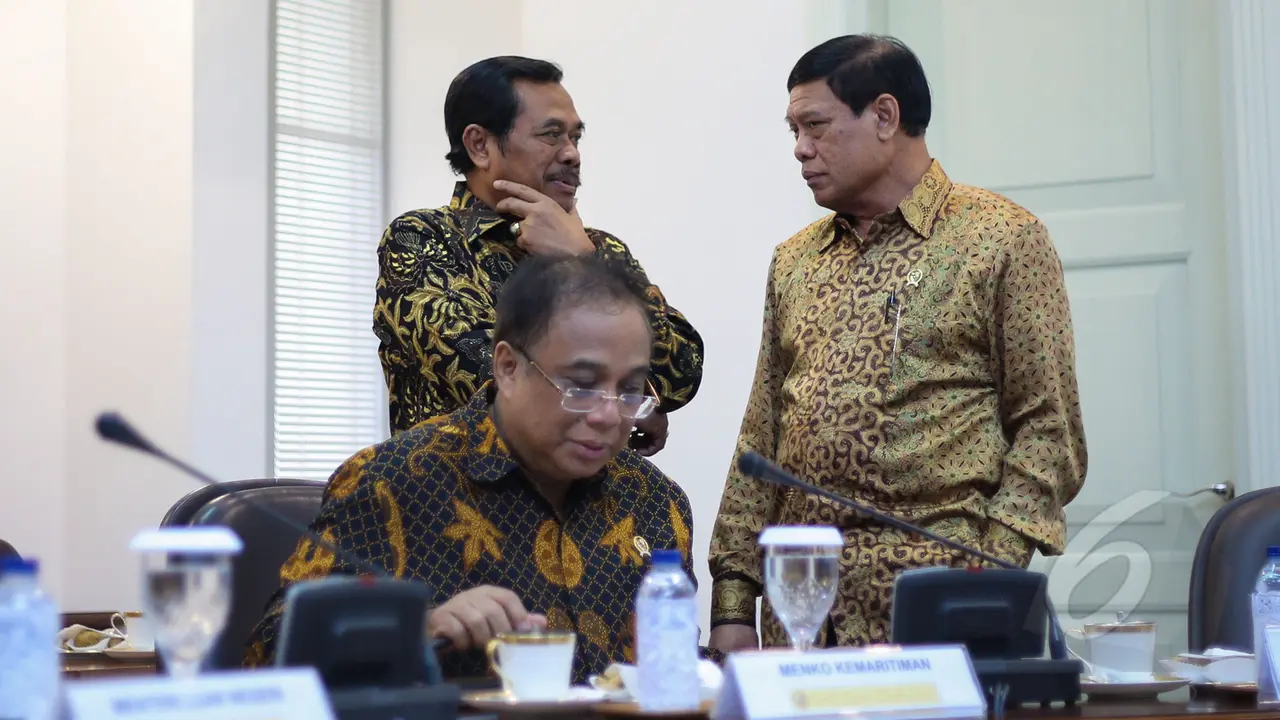 Ini yang Dilakukan Para Menteri Saat Menunggu Presiden Jokowi Tiba