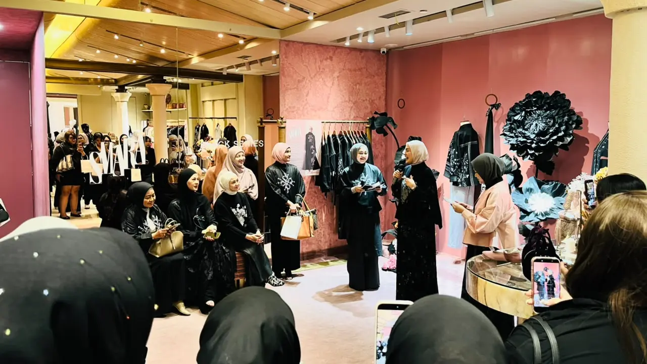Kenalan dengan SMARA, Koleksi Hitam Pertama RiaMiranda yang Mengangkat Nilai Perempuan Minangkabau