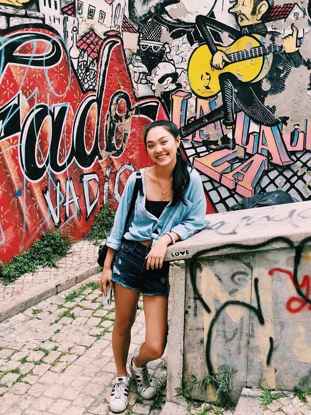 6 Potret Cantik Jane Li, Putri Jet Li yang Jadi Mahasiswa Harvard