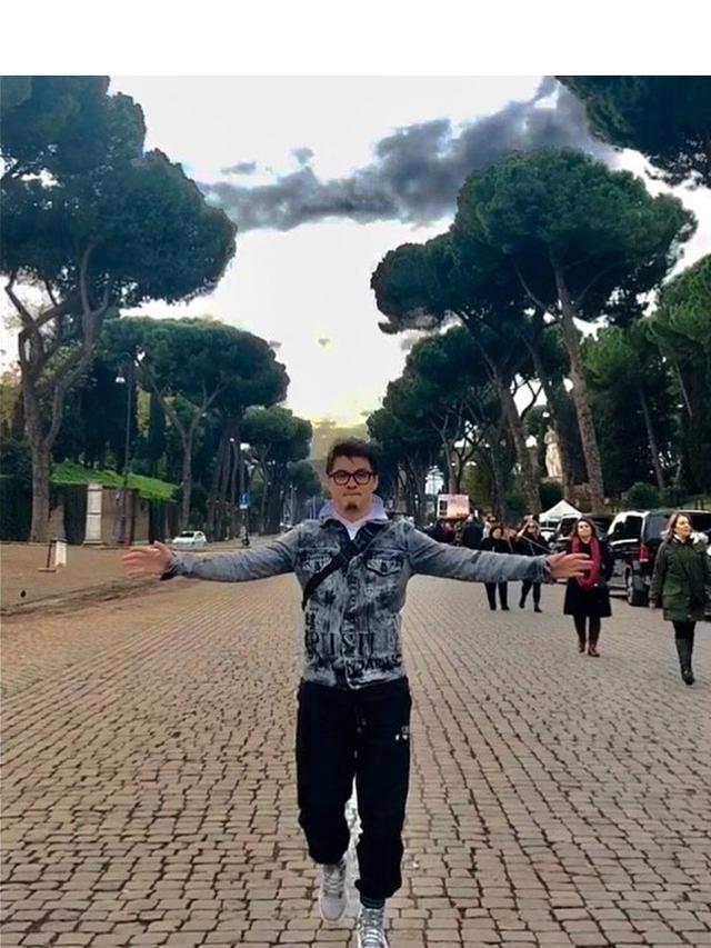 Ingat Roy Jordy di Angling Dharma? Ini 7 Potret Terbarunya yang Tetap Awet Muda