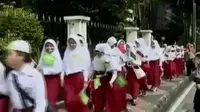 VIDEO: 50 Ribu Siswa di Bogor Antusias Sambut Raja Salman
