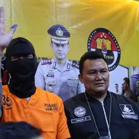 Tora Sudiro di Polres Jakarta Selatan (Adrian Putra/bintang.com)