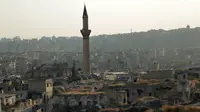 Pemandangan Kota Tua Aleppo, Suriah, Sabtu (27/7/2019). Kegiatan ekonomi perlahan mulai tumbuh tiga tahun setelah pertempuran besar terjadi di Aleppo. (AP Photo/Hassan Ammar)
