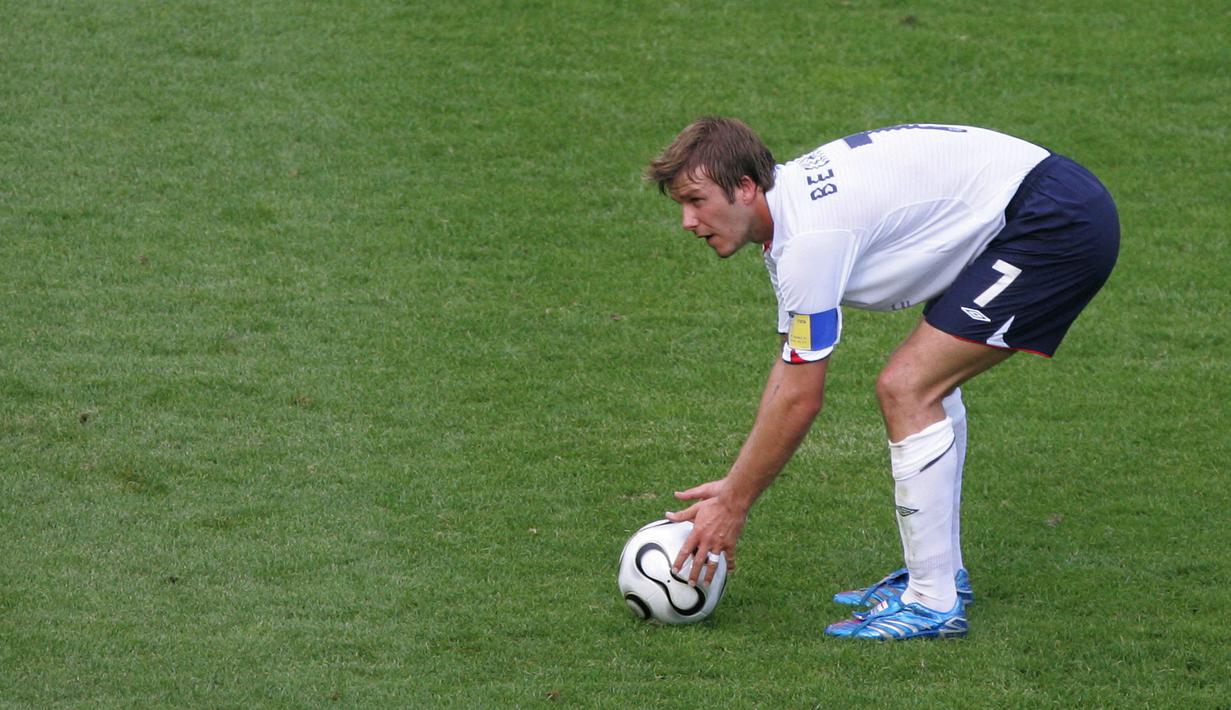 Gol yang ditunggu pun akhirnya tiba pada menit ke-60 lewat eksekusi tendangan bebas David Beckham. (AFP/Roberto Schmidt)