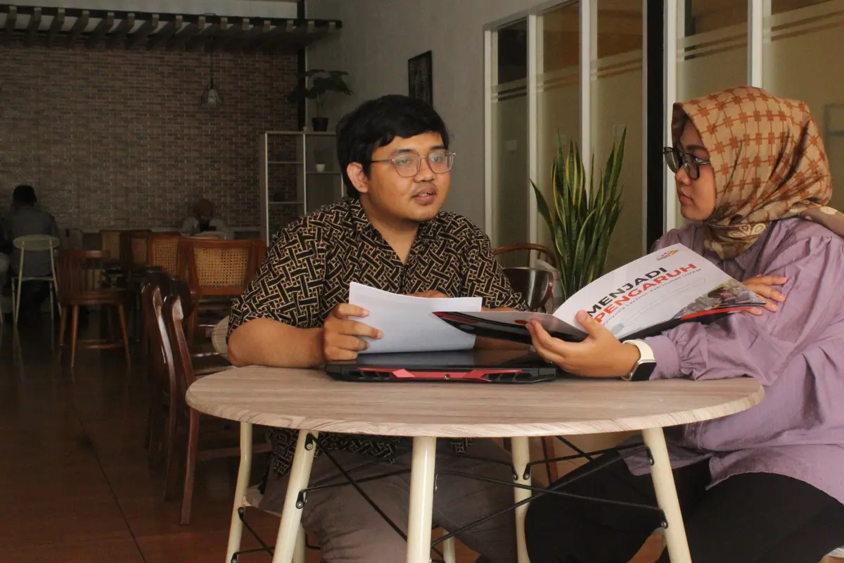Menjadi Pengaruh