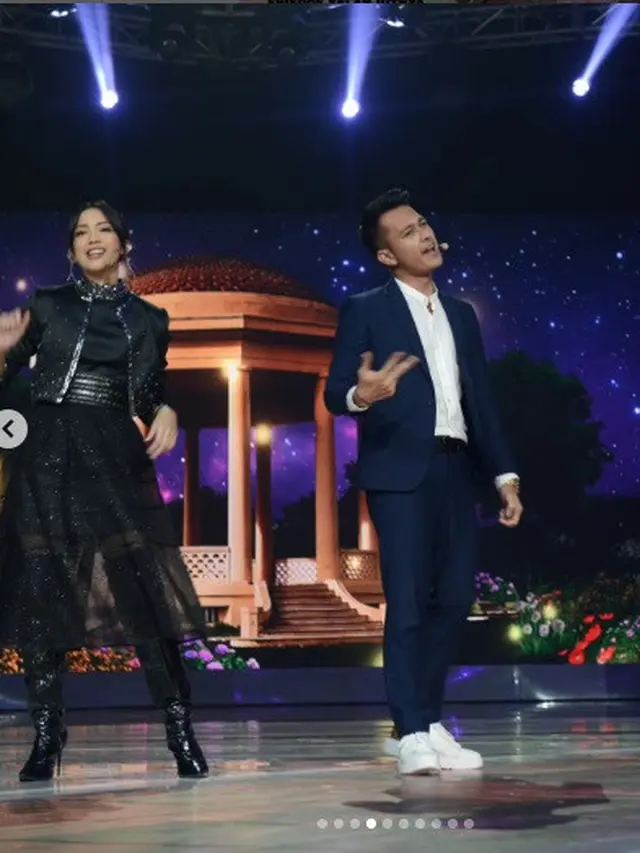 Bintang Cinta Setelah Cinta collabs bareng girlband V1RST di SCTV Music Awards 2023 (Foto: instagram sinemart_ph)
