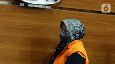 Bupati Bogor periode 2018-2023, Ade Yasin usai menjalani rilis penetapan tersangka dan penahanan di Gedung KPK, Jakarta, Kamis (28/4/2022). Ade Yasin ditetapkan sebagai tersangka dugaan suap pengurusan laporan keuangan Pemerintah Kabupaten Bogor tahun 2021. (Liputan6.com/Helmi Fithriansyah)