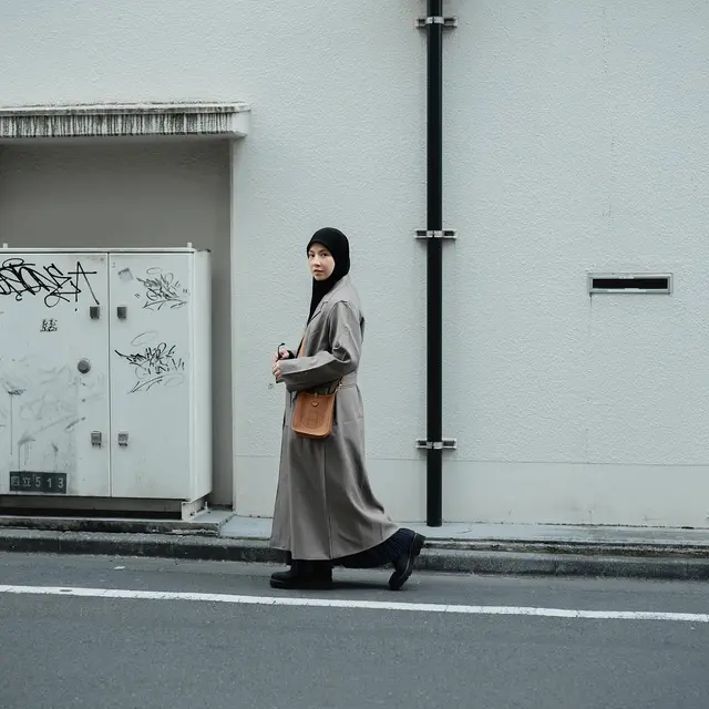 Pose Foto Sendiri Bertema Lebaran (Foto: Instagram @natasharizkynew)