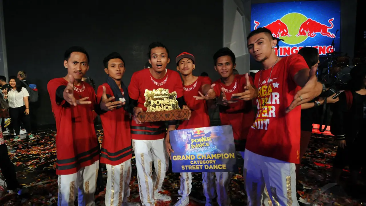 Kemeriahan Final Battle Kratingdaeng Power Dance 2014