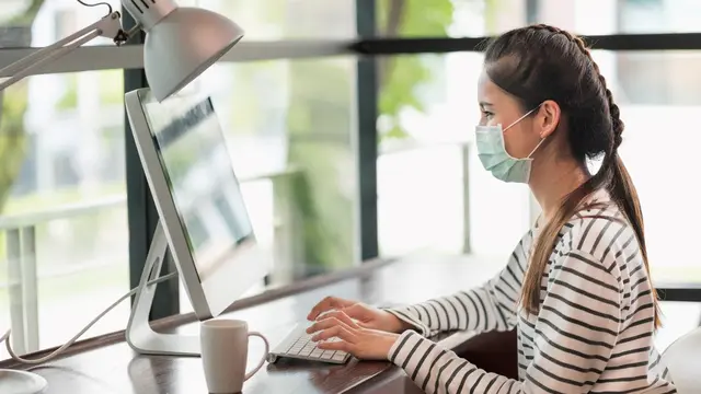 Tips Perlindungan Kulit Maksimal Buat yang Kembali Aktif di Masa New Normal