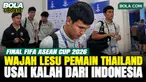 Raut kecewa terlihat dari para pemain Timnas Thailand saat melewati mixed zone menuju bus tim setelah kalah dari Timnas Indonesia pada final FIFA ASEAN Cup 2026, Senin (5/10/2026). Para pemain Thailand memilih tidak melayani wawancara dari para jurn...