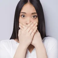 Sudah pernah kan mengalami cegukan? Biasanya jika mengalami hal ini bisa diatasi dengan meminum air putih saja.