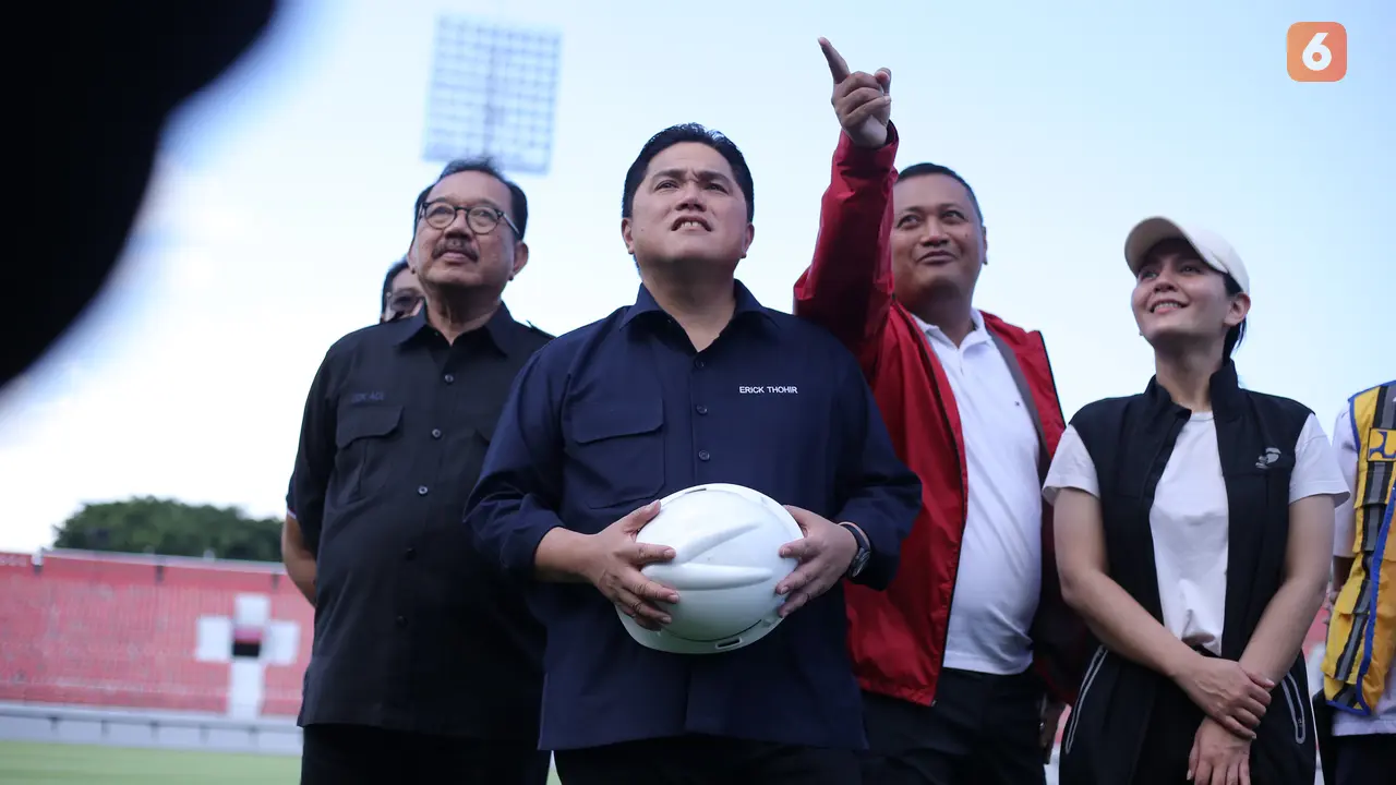 Foto: Tinjau Stadion I Wayan Dipta untuk Ajang Piala Dunia U-20 2023, Erick Thohir Minta Lahan Parkir Diperluas