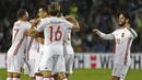 Para pemain Spanyol merayakan gol yang dicetak Asier Illaramendi ke gawang Israel pada laga kualifikasi Piala Dunia 2018 di Stadion Teddy, Yerusalem,Senin (9/10/2017). Israel kalah 0-1 dari Spanyol. (AFP/Thomas Coex)