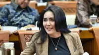 Rieke Diah Pitaloka geram mendengar vonis bebas Gregorius Ronald Tannur. Ia ikut menggemakan tagar Justice for Dini Sera dan mendukung keluarga korban. (Foto: Dok. Instagram @riekediahp)