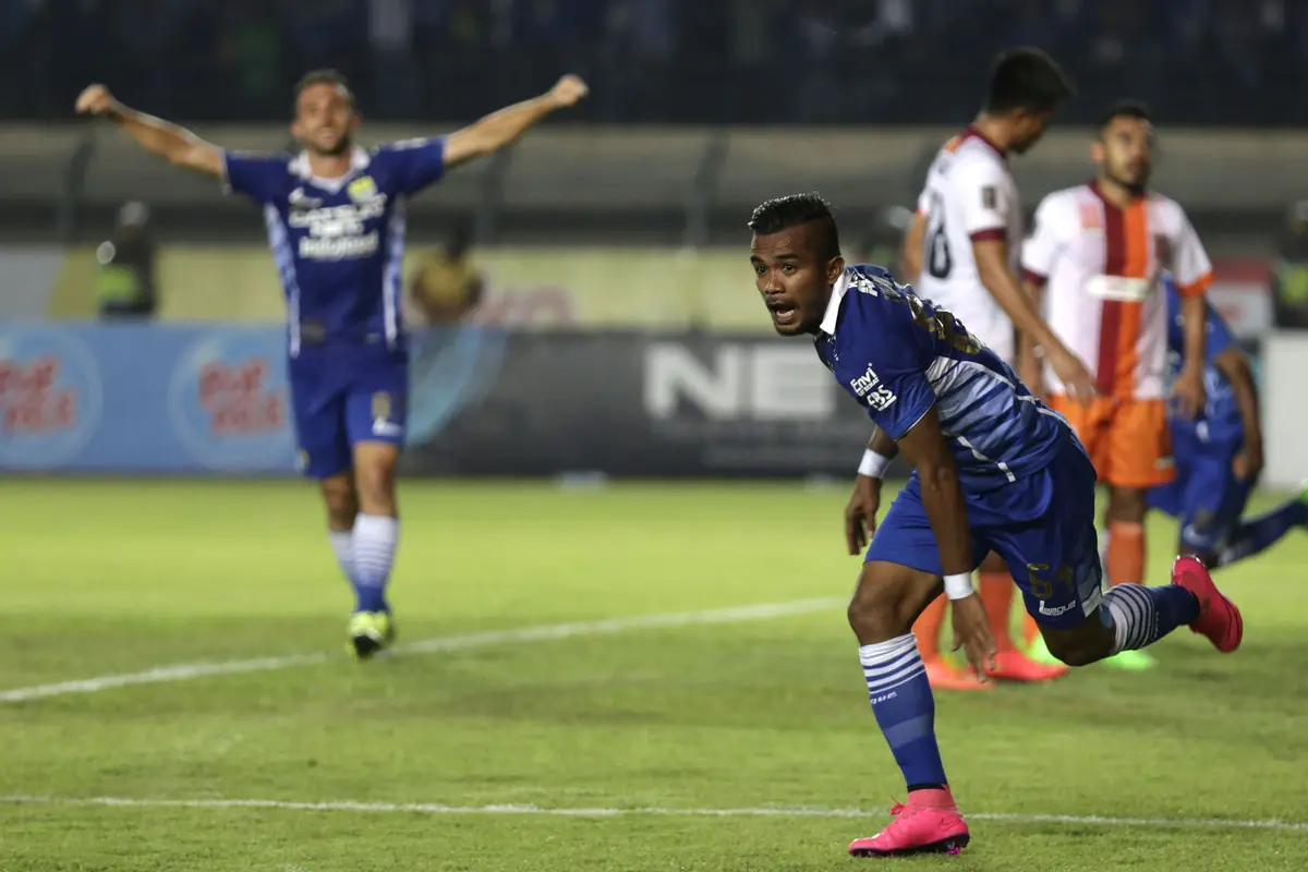 Konate dan Zulham Cetak Gol, Persib Unggul 2-1 Atas Borneo