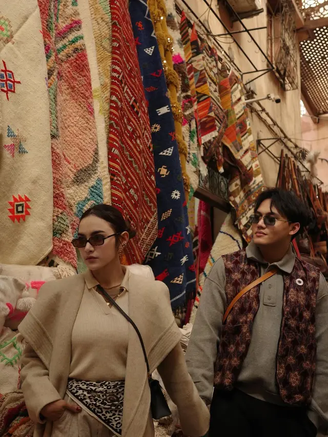 Menjelajah Maroko, Gaya Couple BCL–Tiko & Mahalini–Rizky Febian Kompak Tampil Desert Chic