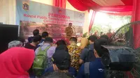 Gubernur DKI Jakarta Basuki Tjahaja Purnama atau Ahok meresmikan RPTRA Cipinang Besar Selatan di tengah ancaman penolakan warga (Liputan6.com/Nanda)