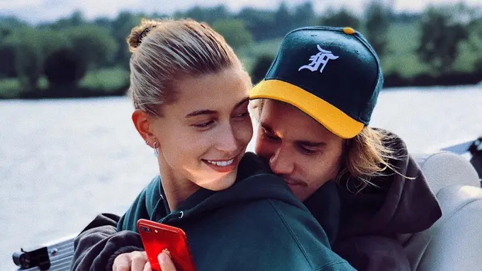 [Fimela] Hailey Baldwin - Justin Bieber