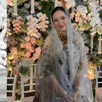 Calon Istri Rio Haryanto jelang pernikahan saat pengajian. [@raishanonon]