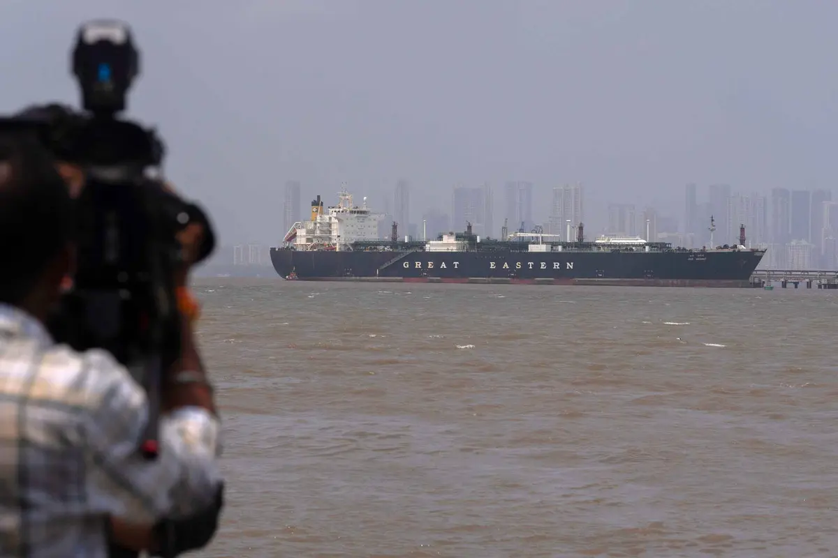Lolos dari Selat Hormuz, Kapal Pengangkut LPG Berbendera India Tiba di Pelabuhan Mumbai
