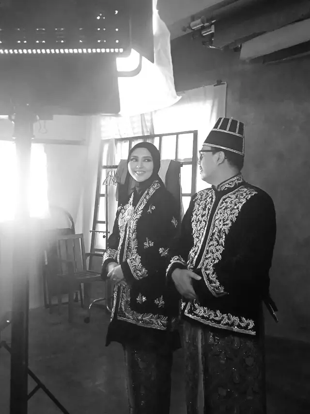7 Potret Prewedding Rara Nawangsih 'Ikatan Cinta', Gunakan Adat Jawa