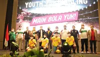 Menpora dan Ketum PSSI menghadiri Youth Fun Juggling Competition yang berakhir di Surabaya