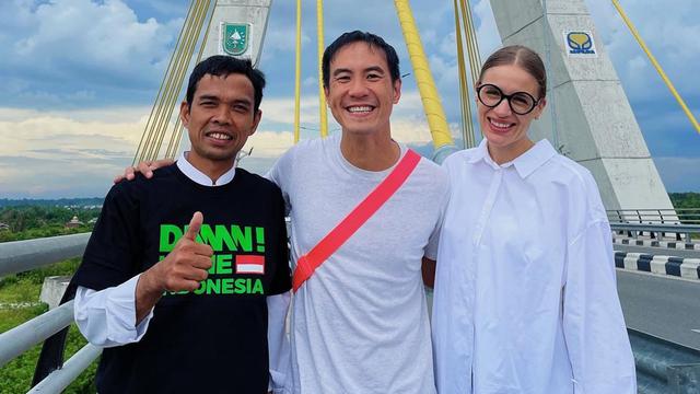 Momen Kebersamaan Daniel Mananta dan Ustaz Abdul Somad, Ikut Acara Pengajian