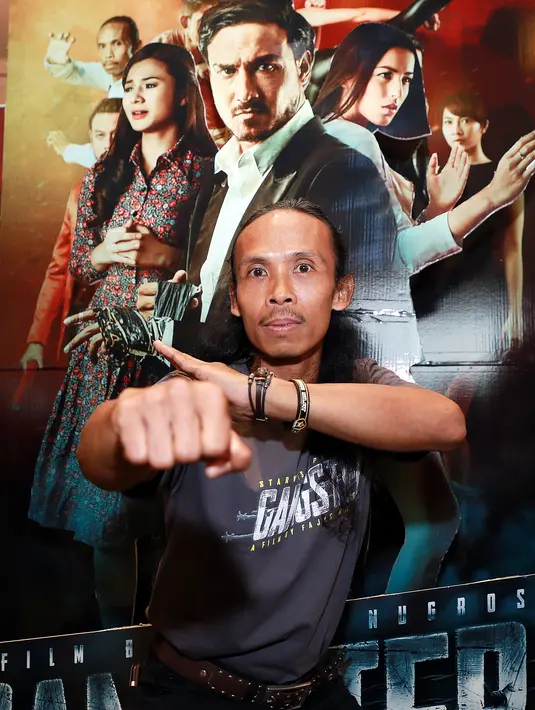 Yayan Ruhiyan Langsung berduel dengan Dian Sastro dalam film yang berjudul 'Gangster'. (Wimbarsana Kewas/Bintang.com)