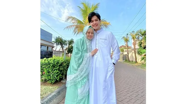 6 Momen Dinda Hauw & Rey Mbayang saat Idul Adha, Lebaran Pertama Jadi Suami Istri