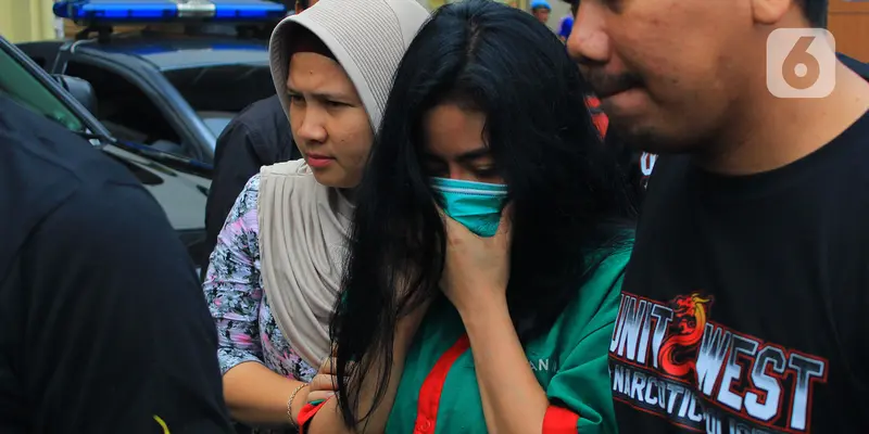 Jadi Tersangka Narkoba, Vitalia Sesha Berbaju Tahanan