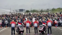 Pembalap MotoGP Luca Marini dan Joan Mir Jumpa Komunitas Penunggang Honda PCX di Cikarang