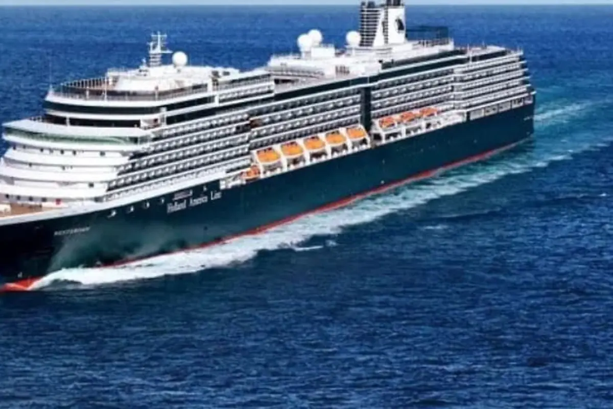 Kapal Pesiar Holland America Line's MS Westerdam.