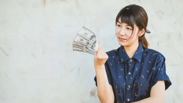 ilustrasi cara mengatur keuangan ala drama korea agar sukses dalam dunia bisnis/ hugo_34/shutterstock