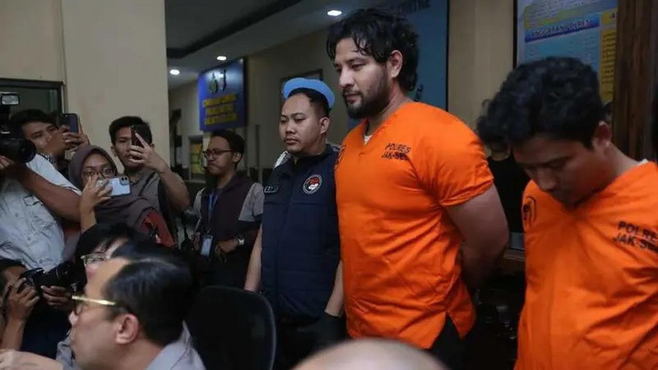 6 Foto Penangkapan Ammar Zoni dari Kasus 2017 Hingga 2023, Hattrick Tersandung Narkoba