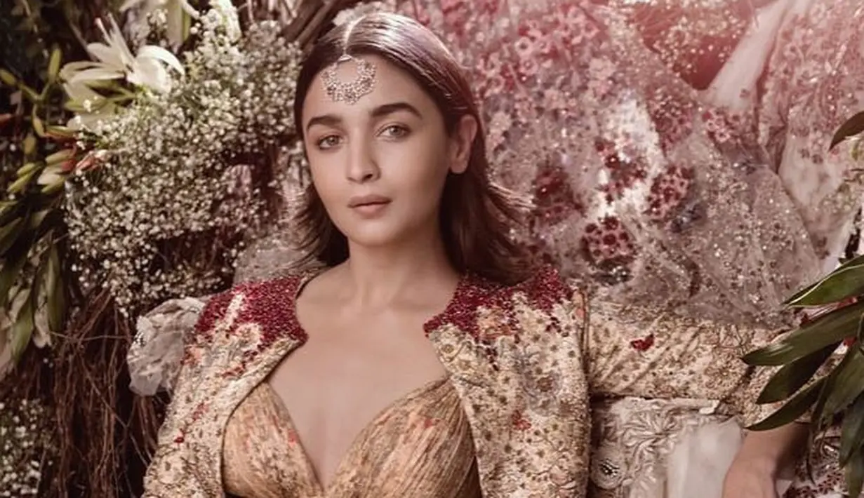 Film terbaru Alia Bhatt yang berjudul Raazi saat ini menjadi pusat perhatian publik. Cerita film ini diambil dari kisah nyata seorang mata-mata India yang menikah dengan anggota militer Pakistan. (Foto: instagram.com/aliaabhatt)