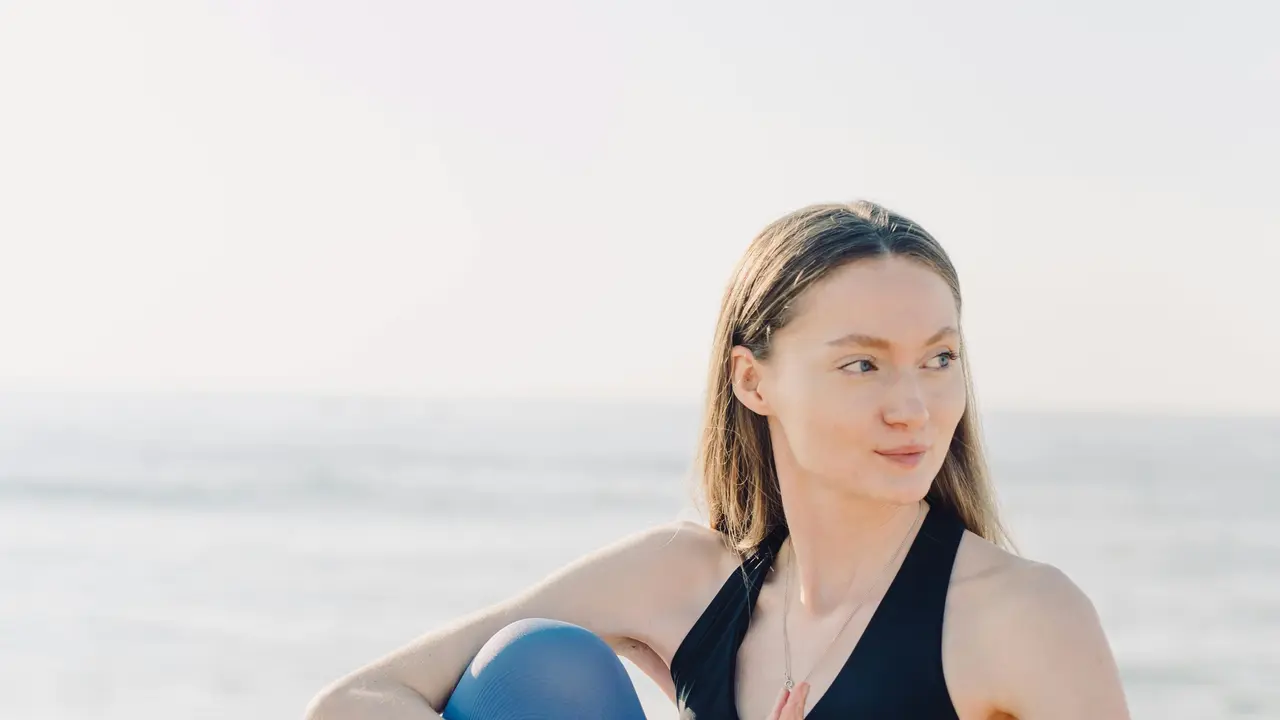 Seated Spinal Twist Gerakan yang Sederhana